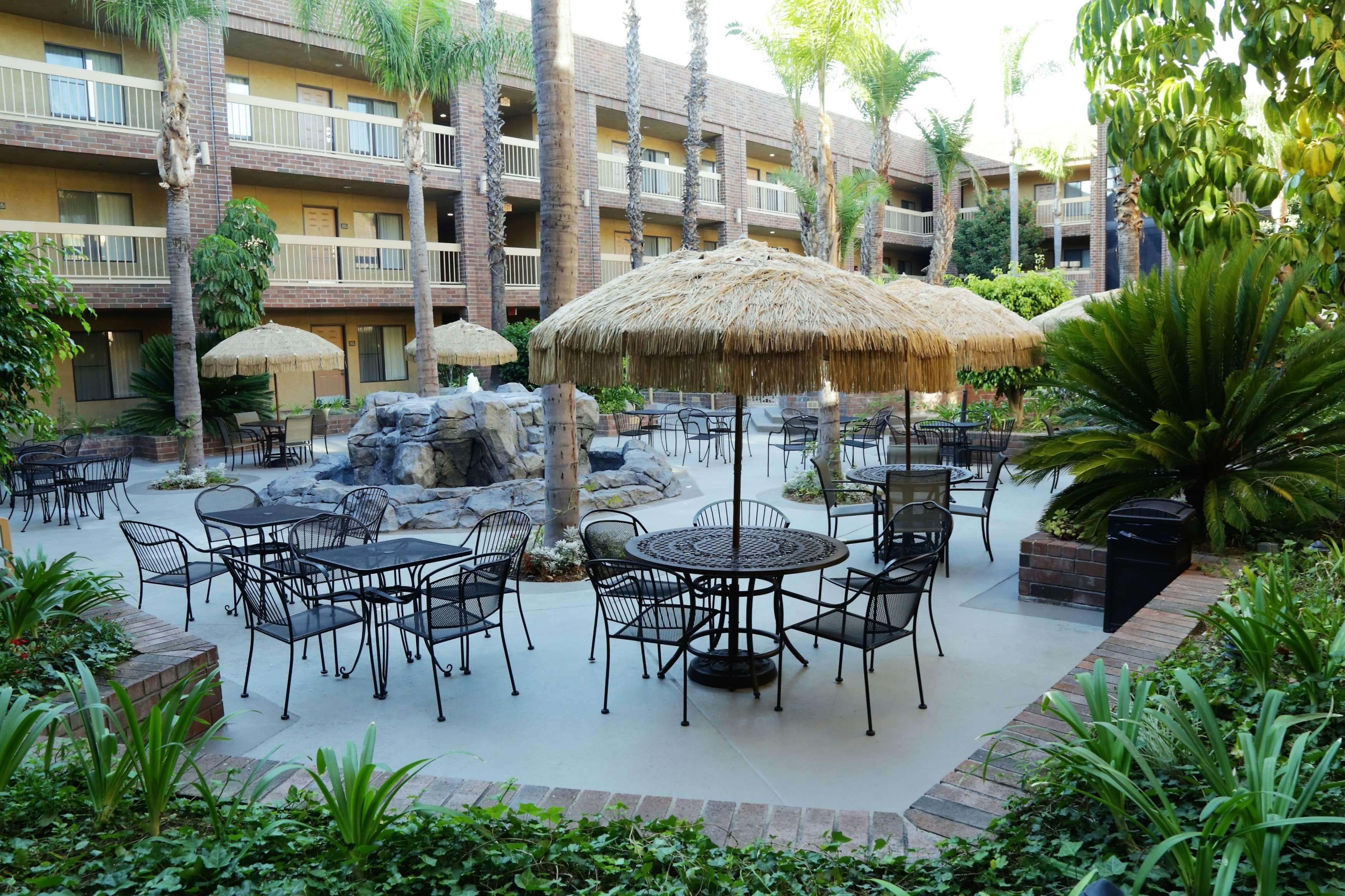 Best Western Plus Meridian Inn & Suites, Anaheim-אורנג' מראה חיצוני תמונה