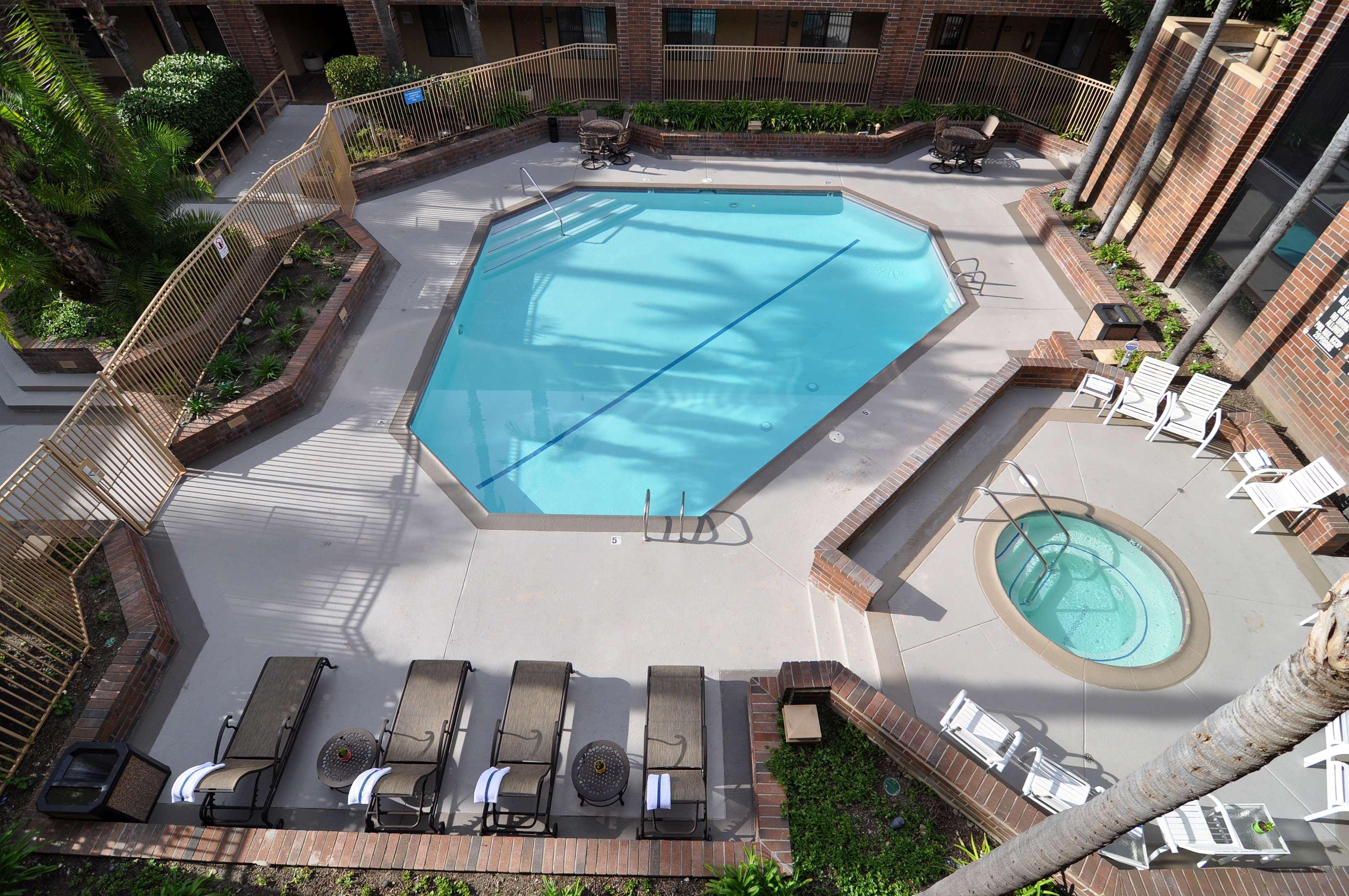 Best Western Plus Meridian Inn & Suites, Anaheim-אורנג' מראה חיצוני תמונה