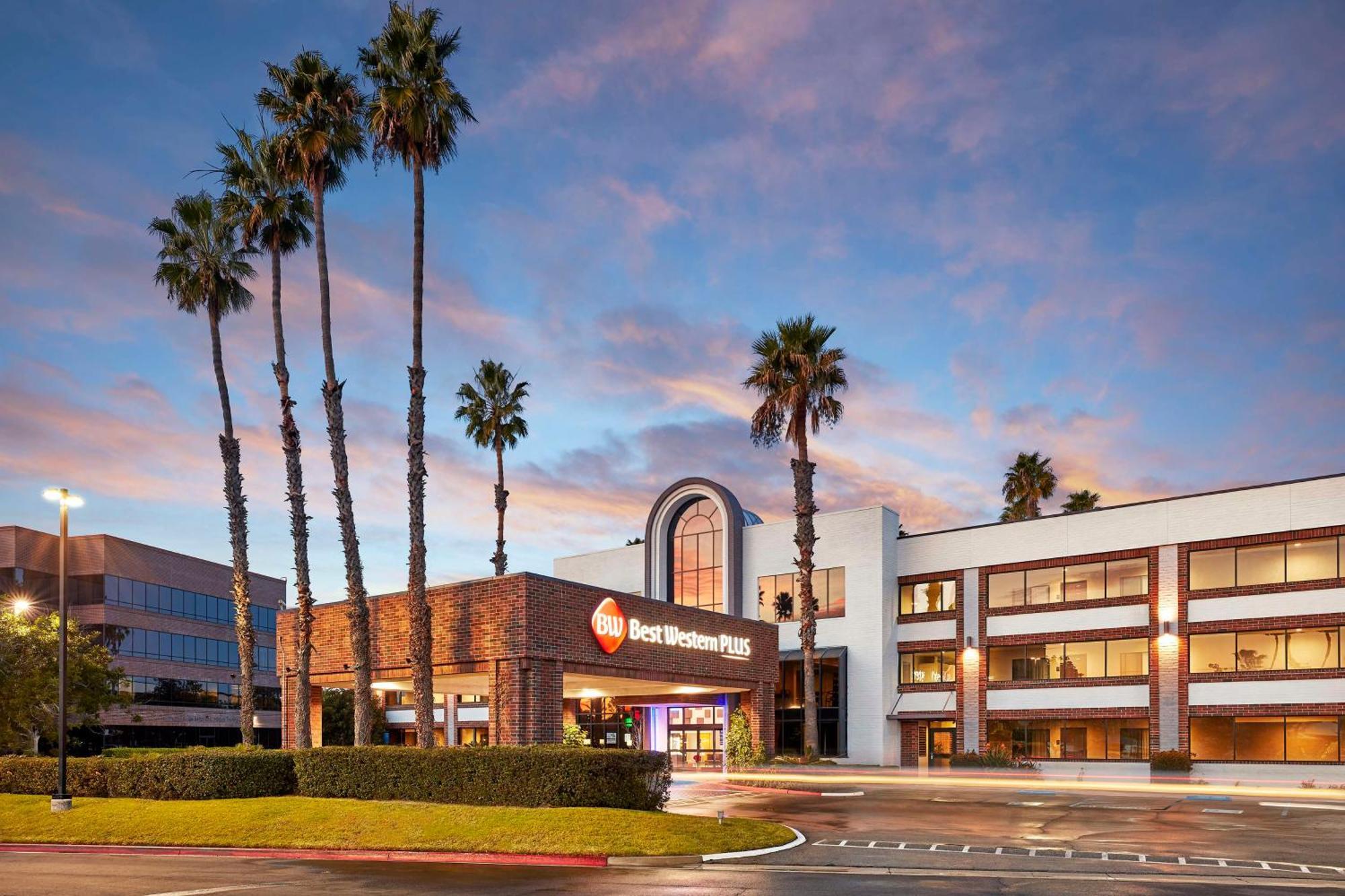 Best Western Plus Meridian Inn & Suites, Anaheim-אורנג' מראה חיצוני תמונה